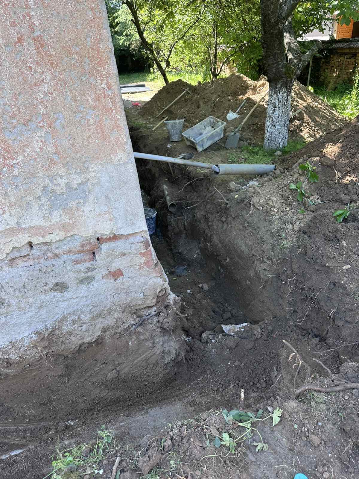 Дренаж на къща в с. Чавдар 42 Дренаж на къща в с. Чавдар - хидроизолация и подготовка за дренажа (43)